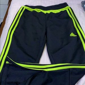 It doesn’t fit my daughter anymore.